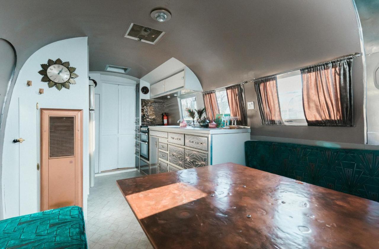 Silver Airstream Glamping & Rental Chichester Exterior photo