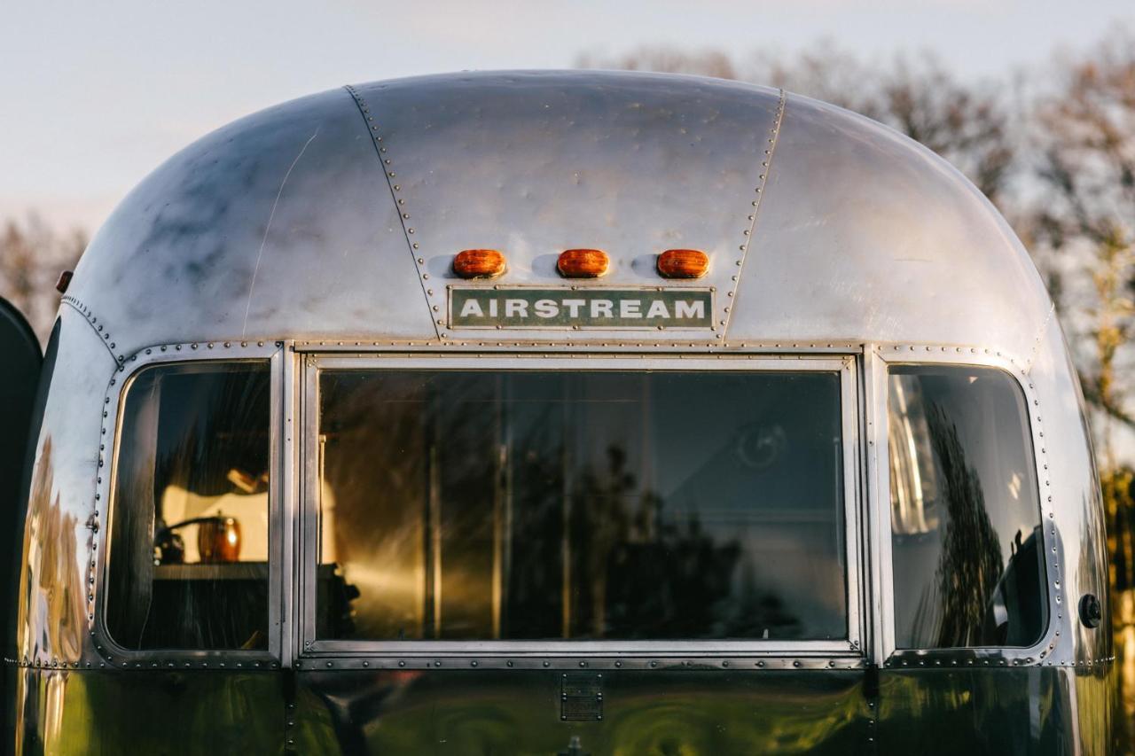 Silver Airstream Glamping & Rental Chichester Exterior photo