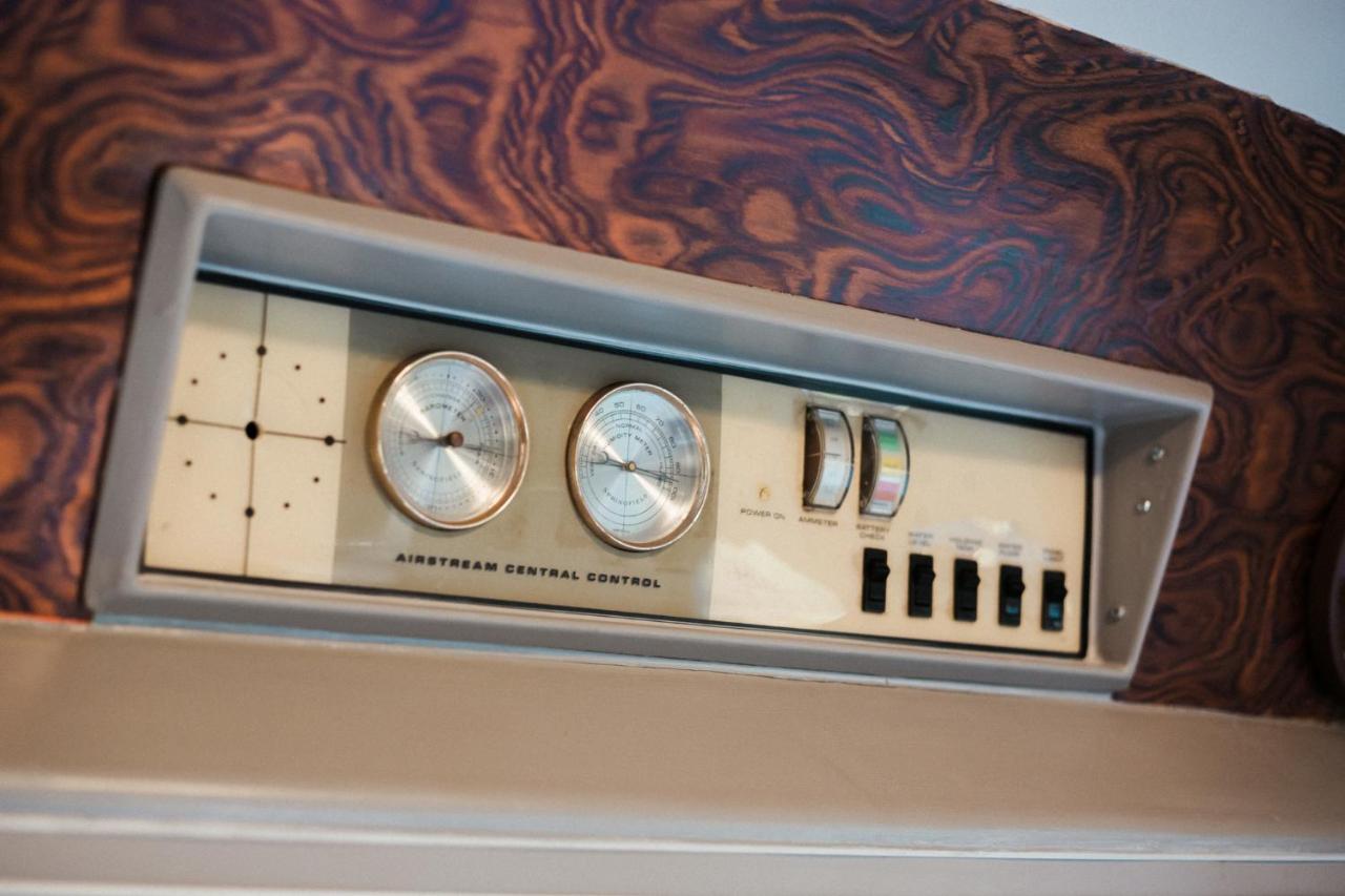Silver Airstream Glamping & Rental Chichester Exterior photo