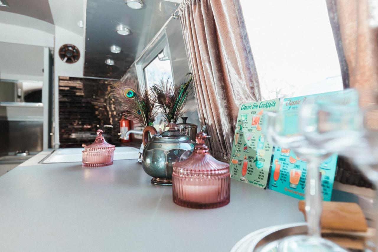 Silver Airstream Glamping & Rental Chichester Exterior photo