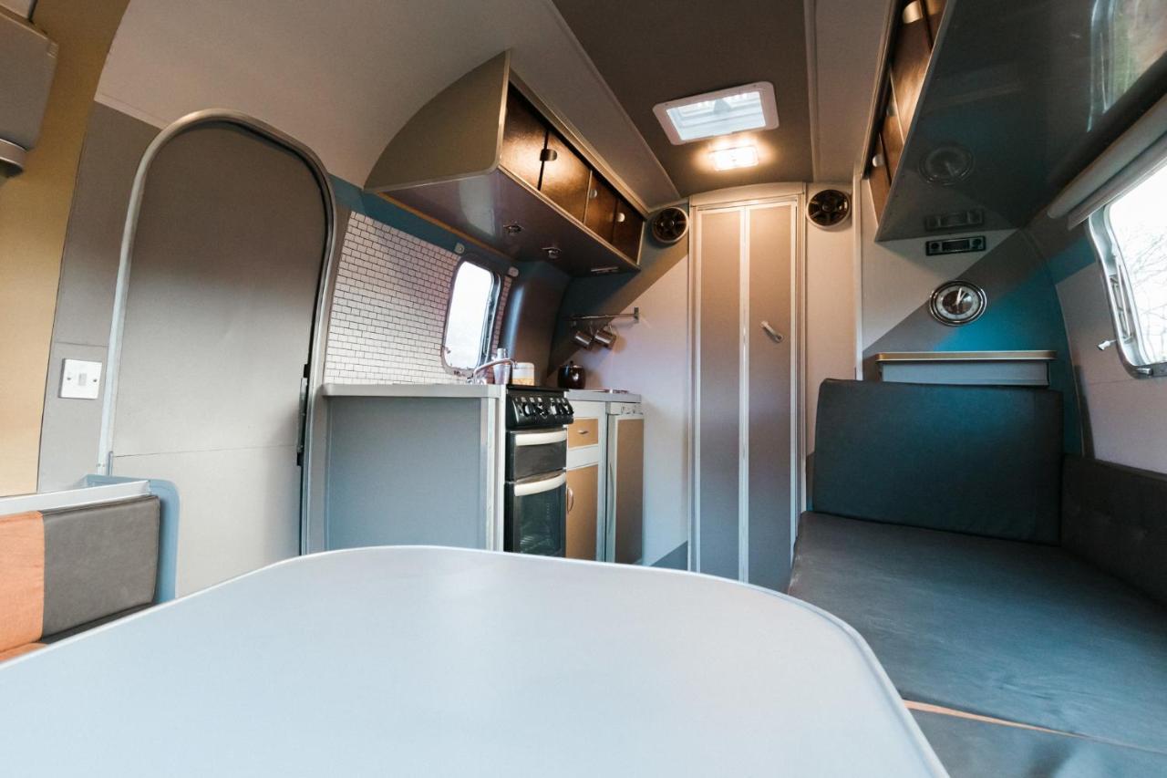 Silver Airstream Glamping & Rental Chichester Exterior photo